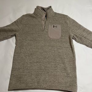 Large Under Armour crew neck